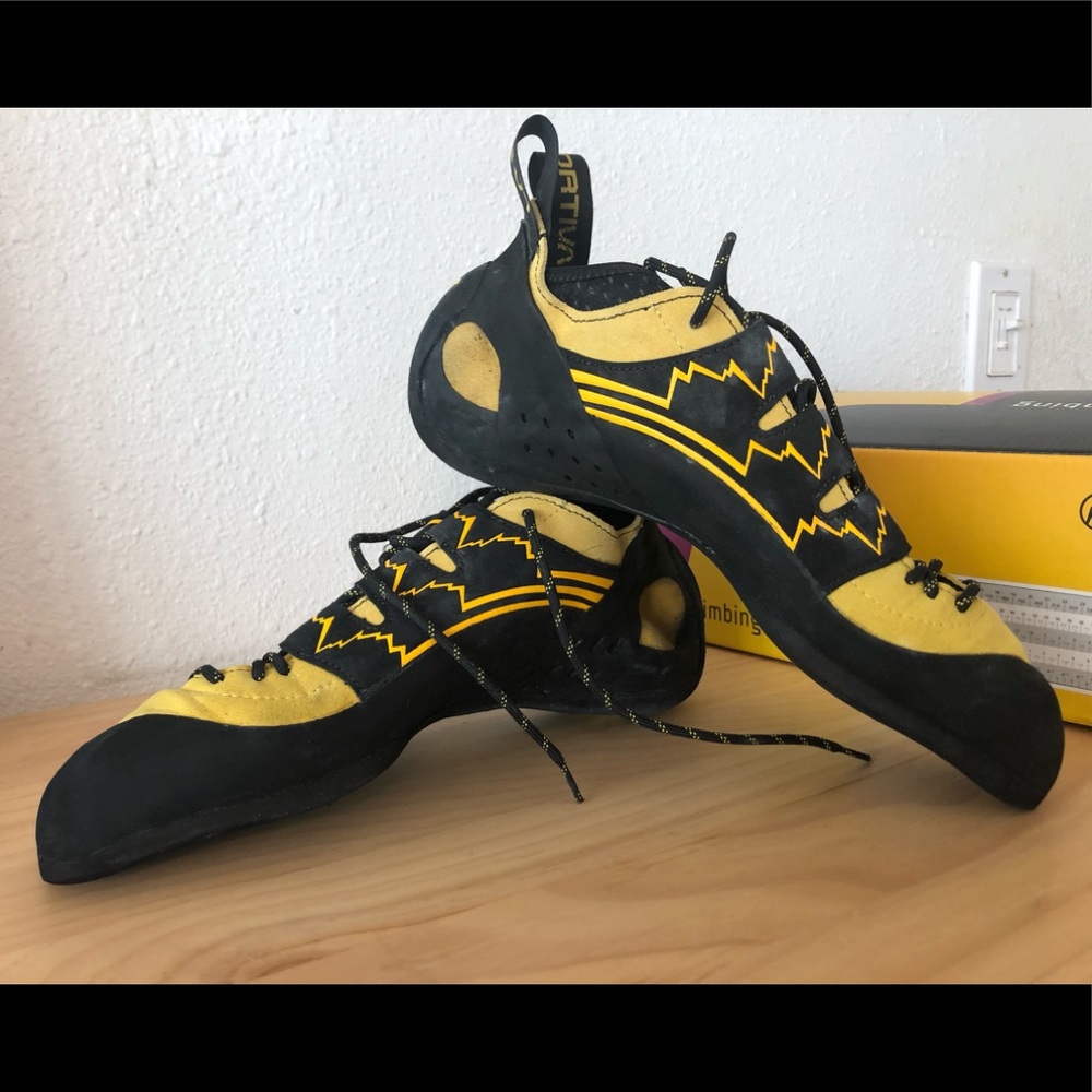 La Sportiva Katana Laces 45.5 Climbing shoes